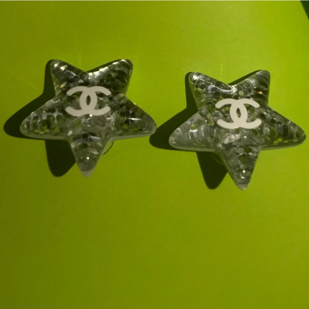 CHANEL White CC Silver Glitter Resin Star Studs